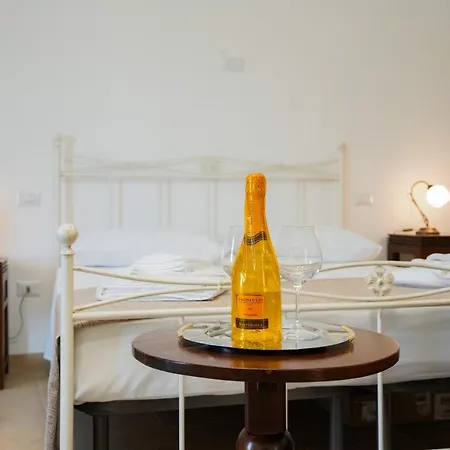 Oda ve Kahvaltı Palazzo Terra D'otranto 3*