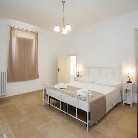 Palazzo Terra D'otranto Oda ve Kahvaltı Martano