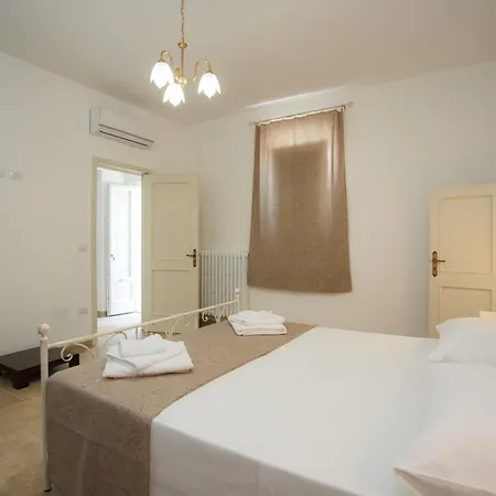 Palazzo Terra D'otranto Bed & Breakfast